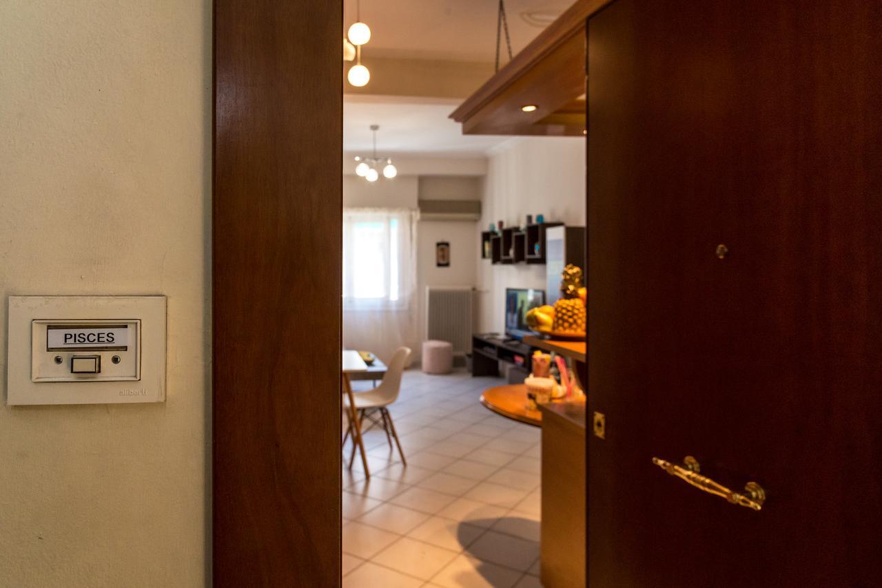 Pisces - City Center Apartment Atenas Exterior foto